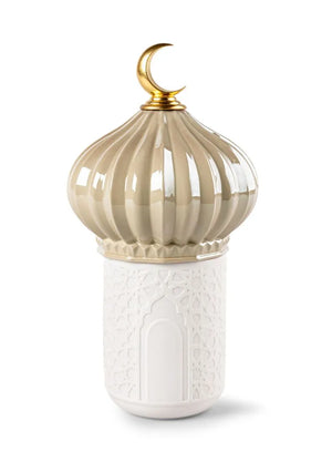 Lladro x Stoviglie: Susana Rodriguez's Majestic Nights Candle Cream - Oud Wood